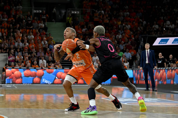 则普遍强调 则普遍强调