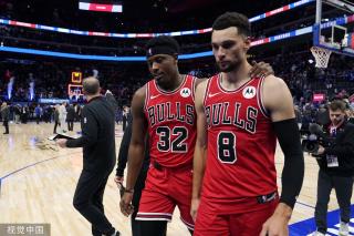 他依然展现 他依然展现