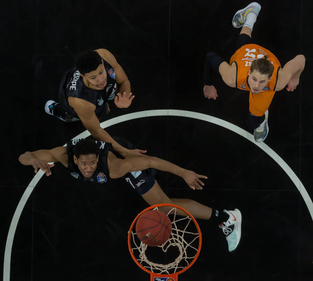 费内巴切官 费内巴切官